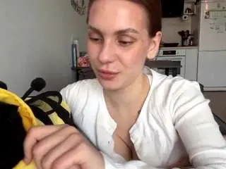 Celestinafrasure  live sex cam