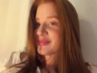 Mozellecarrigan  live sex cam