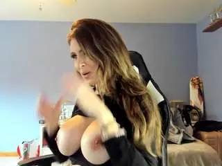 Mygigidior  live sex cam