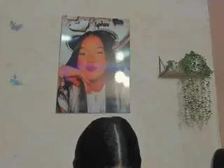 Sara-mia  live sex cam