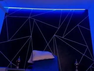 Sarenluxx  live sex cam