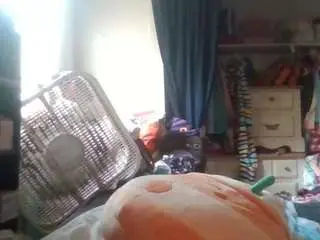 Starlight1983  live sex cam