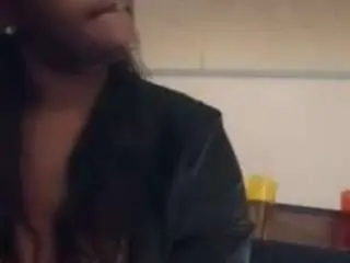 Wetkissess  live sex cam