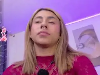 Lily-cooper  live sex cam