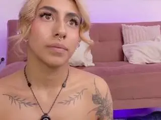 Lily-cooper  live sex cam