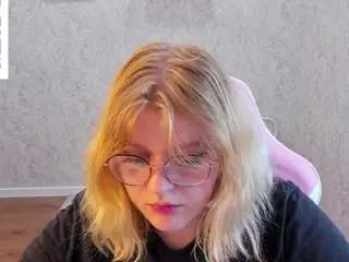 Luna-c0ra  live sex cam