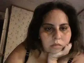Brat23  live sex cam