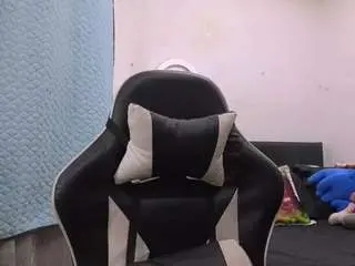 Nicolle-jhons  live sex cam