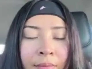 Orenishii  live sex cam