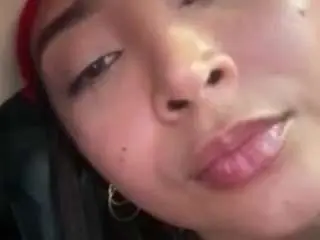 Orenishii  live sex cam