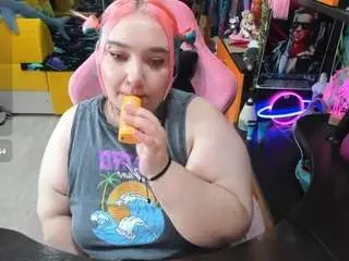 Softie-sofy  live sex cam