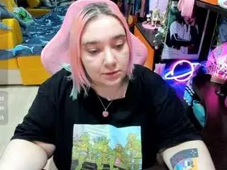 Softie-sofy  live sex cam