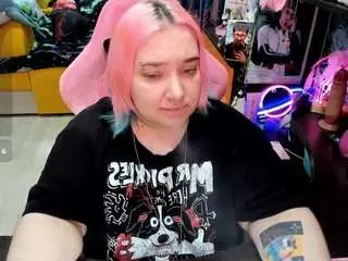 Softie-sofy  live sex cam