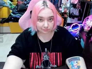 Softie-sofy  live sex cam