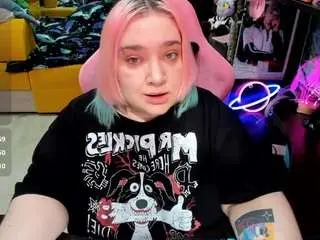 Softie-sofy  live sex cam