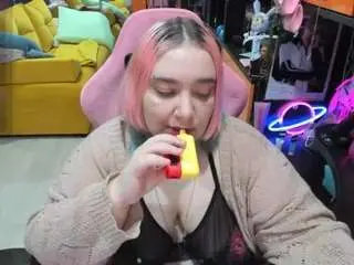 Softie-sofy  live sex cam