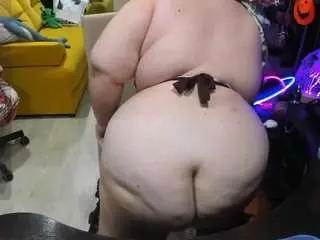 Softie-sofy  live sex cam