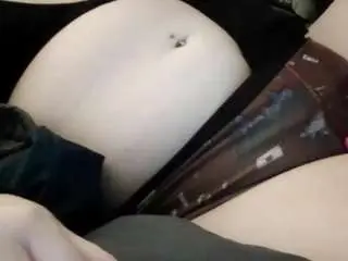 Elisehot911  live sex cam
