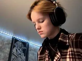 Evitathorsten  live sex cam