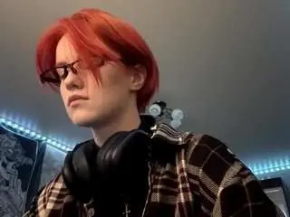 Evitathorsten  live sex cam