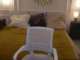 Julia0541  live sex cam