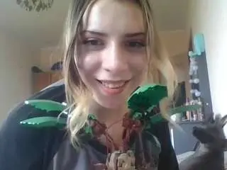 Luciennov  live sex cam