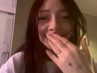 Rowenamasias  live sex cam