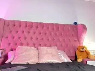 Alessiia-moon  live sex cam