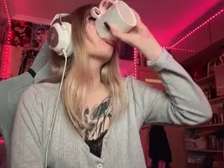 Alycianarine  live sex cam