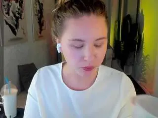 Elsiee-cuttiess  live sex cam