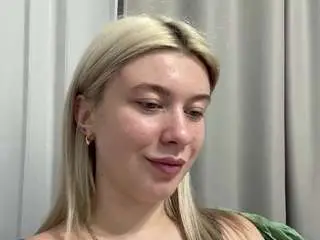Halliegriffo  live sex cam