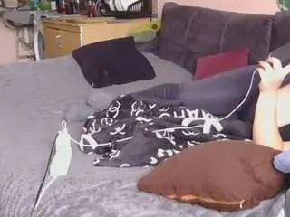Medjik-lool  live sex cam
