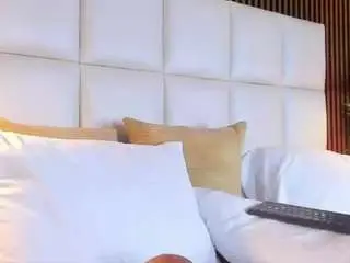Miahills  live sex cam