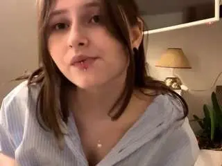 Roxanntools  live sex cam
