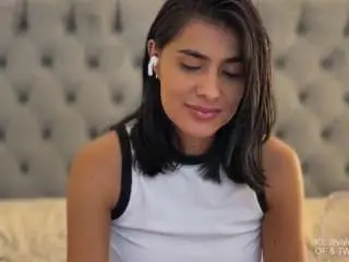 Valeryr-house  live sex cam
