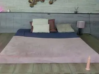 Icebluebabe  live sex cam