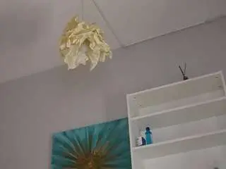 Icebluebabe  live sex cam