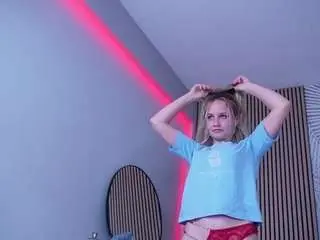 Icebluebabe  live sex cam