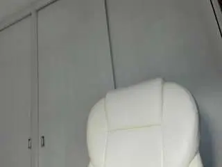 Kim-latinhot  live sex cam
