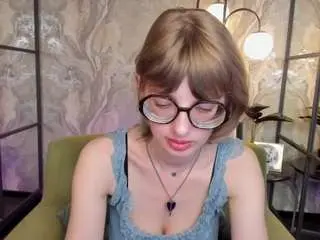 Rubytwinkle  live sex cam