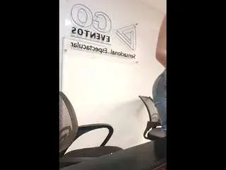 Sarahpeterson  live sex cam