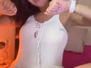 Sarahpeterson  live sex cam