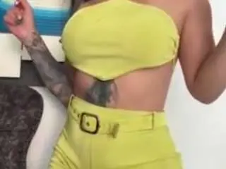 Sarahpeterson  live sex cam