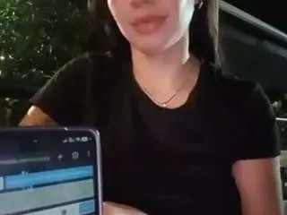 Sarahpeterson  live sex cam