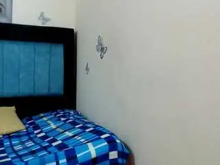 Lucyxs100  live sex cam