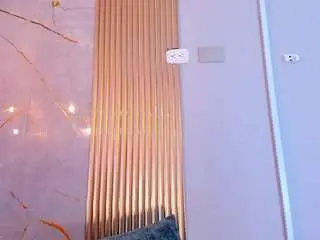 Allyson-cute  live sex cam