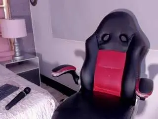 Maywestt  live sex cam