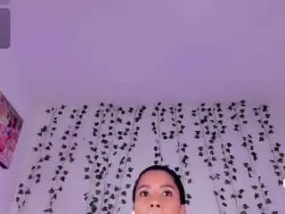 Karliee-klosss  live sex cam