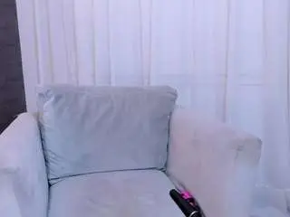 Lunnamoretti  live sex cam