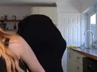 Stripmequick  live sex cam